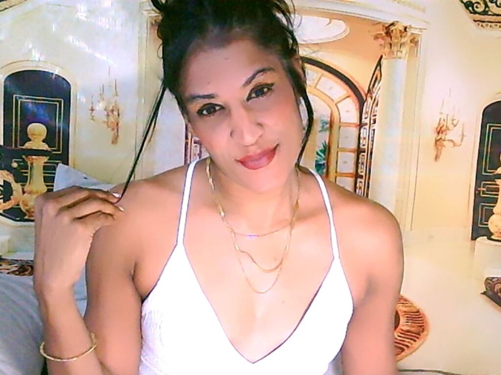 AzzyGreene LiveJasmin camgirl